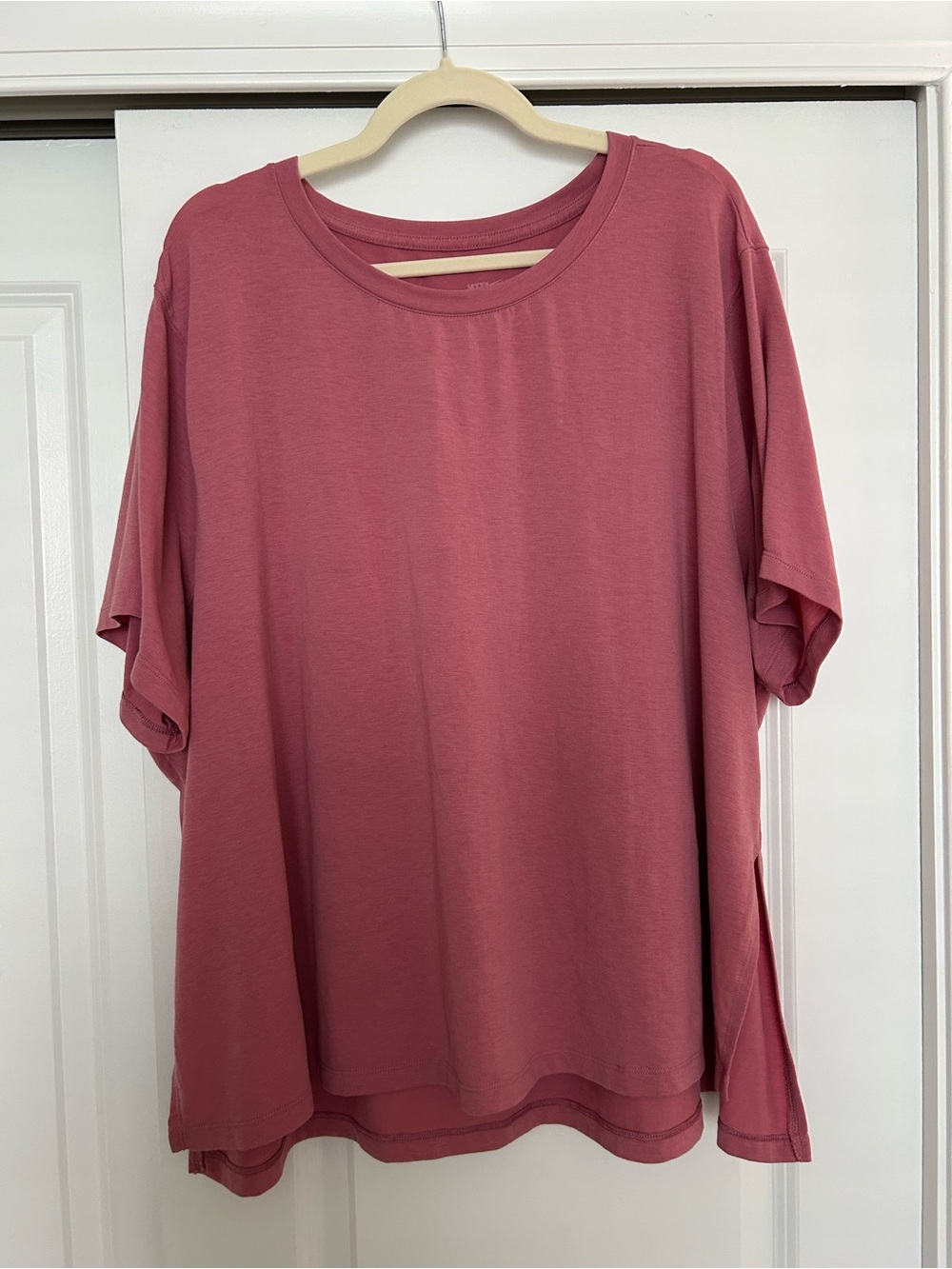 Nike Yoga Relaxed Short-Sleeve Women's Top in Dusty Rose
